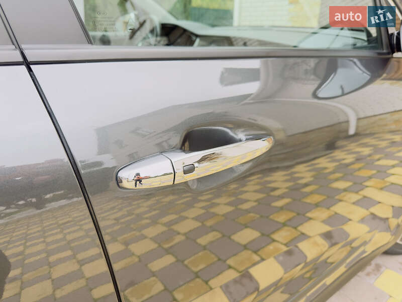 Позашляховик / Кросовер Kia Niro 2021 в Козятині