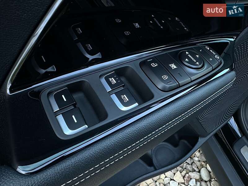 Позашляховик / Кросовер Kia Niro 2020 в Львові фото 44 Позашляховик / Кросовер Kia Niro 2020 в Львові