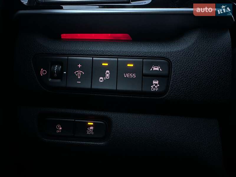 Позашляховик / Кросовер Kia Niro 2020 в Львові фото 46 Позашляховик / Кросовер Kia Niro 2020 в Львові