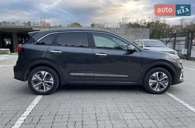 Внедорожник / Кроссовер Kia Niro 2022 в 