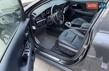 Внедорожник / Кроссовер Kia Niro 2022 в 