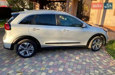 Внедорожник / Кроссовер Kia Niro 2019 в 