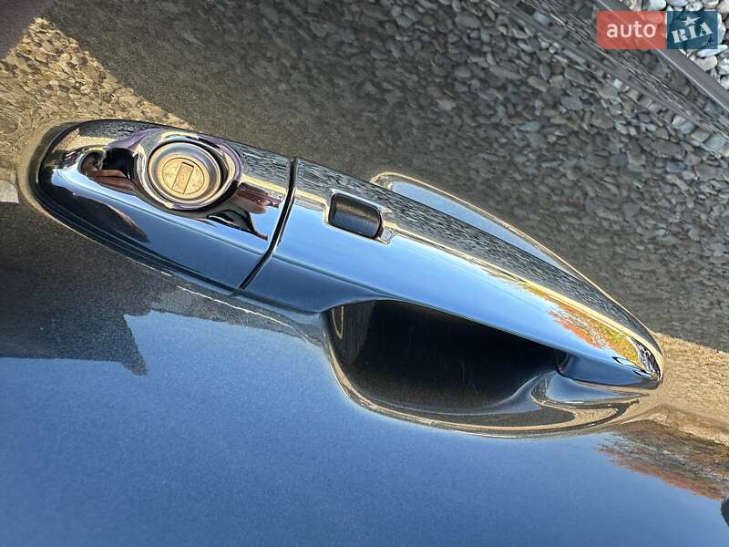 Позашляховик / Кросовер Kia Niro 2021 в Львові