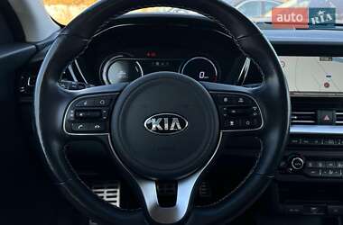 Внедорожник / Кроссовер Kia Niro 2021 в 