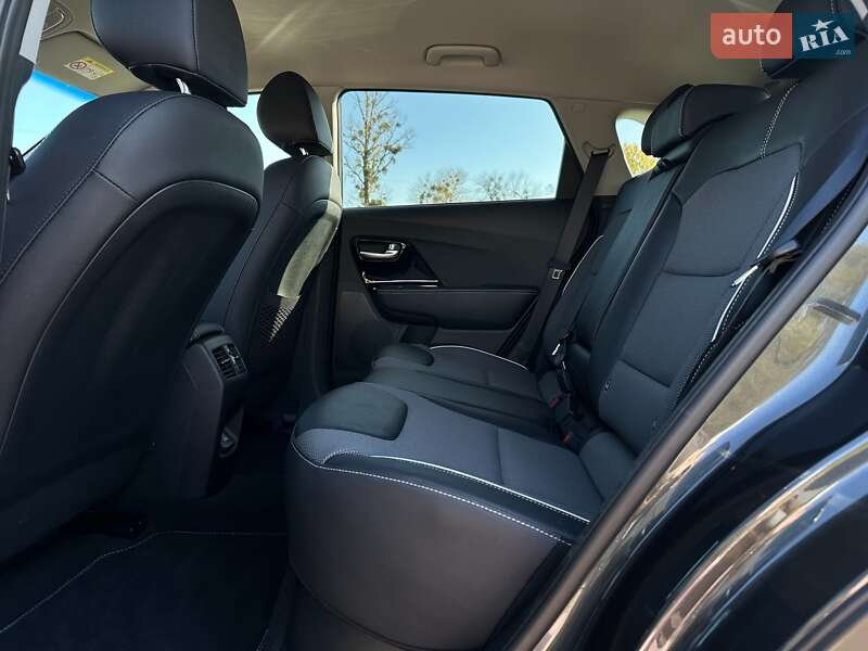 Позашляховик / Кросовер Kia Niro 2021 в Львові