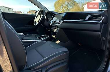 Внедорожник / Кроссовер Kia Niro 2021 в 