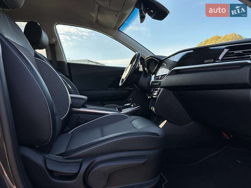 Позашляховик / Кросовер Kia Niro 2021 в Львові