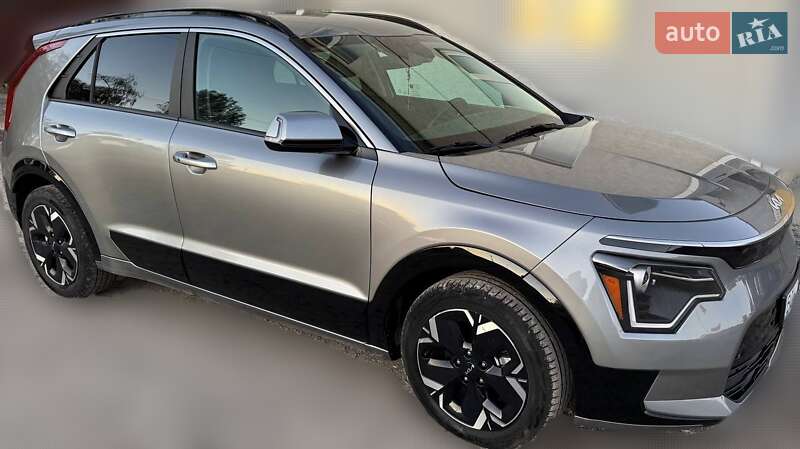Внедорожник / Кроссовер Kia Niro 2023 в Тернополе