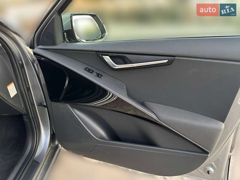 Внедорожник / Кроссовер Kia Niro 2023 в Тернополе