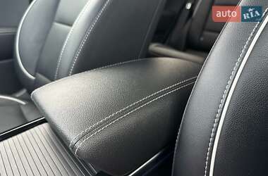 Позашляховик / Кросовер Kia Niro 2020 в  фото 76 Позашляховик / Кросовер Kia Niro 2020 в