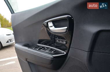 Позашляховик / Кросовер Kia Niro 2020 в  фото 47 Позашляховик / Кросовер Kia Niro 2020 в