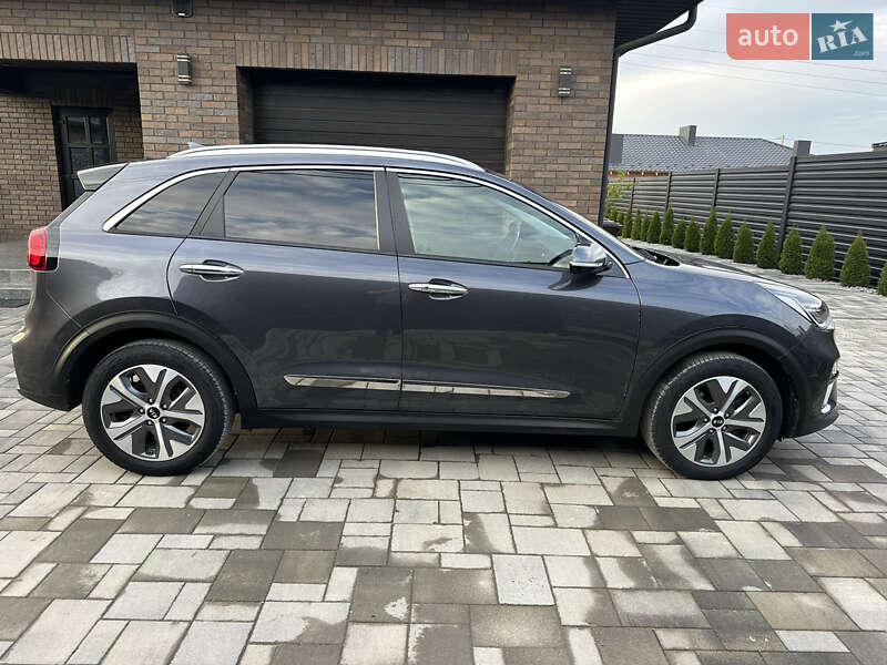 Позашляховик / Кросовер Kia Niro 2020 в Луцьку фото 8 Позашляховик / Кросовер Kia Niro 2020 в Луцьку