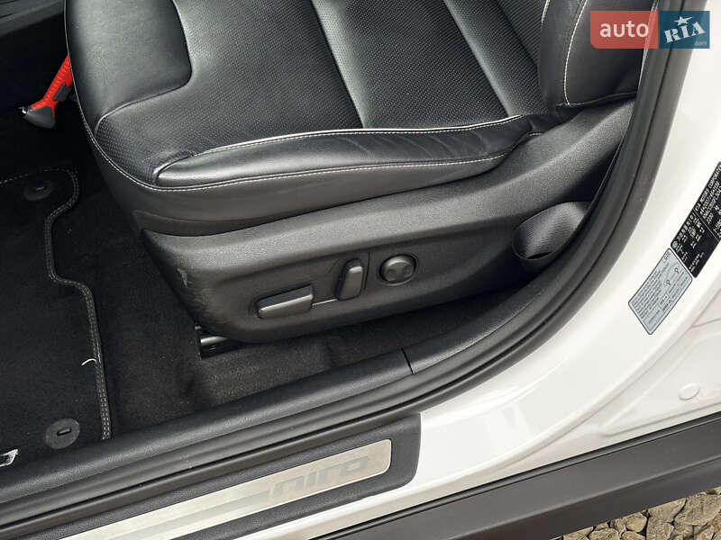 Позашляховик / Кросовер Kia Niro 2020 в Львові фото 24 Позашляховик / Кросовер Kia Niro 2020 в Львові