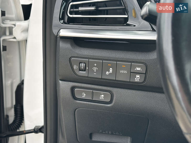 Позашляховик / Кросовер Kia Niro 2020 в Львові фото 29 Позашляховик / Кросовер Kia Niro 2020 в Львові