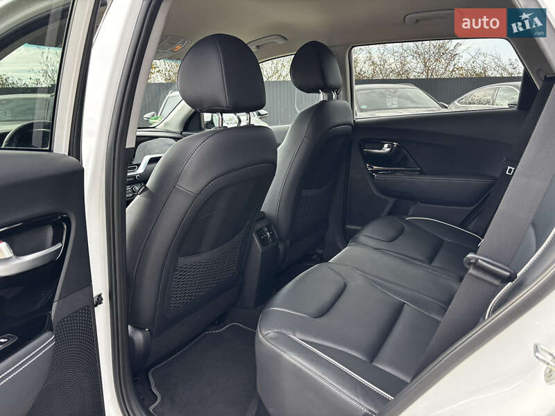 Позашляховик / Кросовер Kia Niro 2020 в Львові фото 39 Позашляховик / Кросовер Kia Niro 2020 в Львові