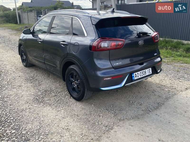 Позашляховик / Кросовер Kia Niro 2018 в Ужгороді