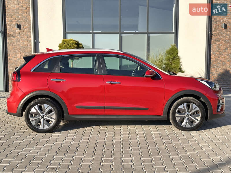 Позашляховик / Кросовер Kia Niro 2020 в Тернополі фото 9 Позашляховик / Кросовер Kia Niro 2020 в Тернополі