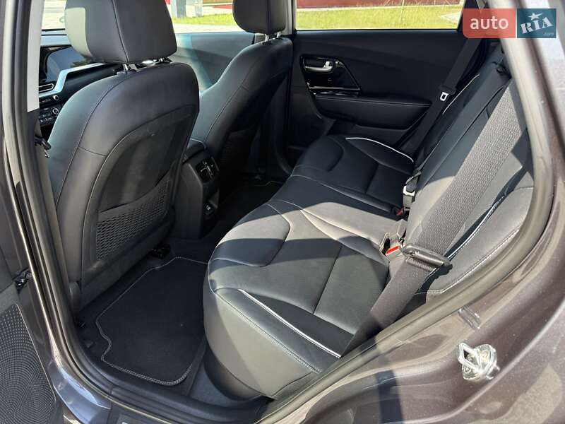 Позашляховик / Кросовер Kia Niro 2020 в Львові фото 19 Позашляховик / Кросовер Kia Niro 2020 в Львові