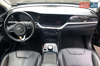 Позашляховик / Кросовер Kia Niro 2020 в 