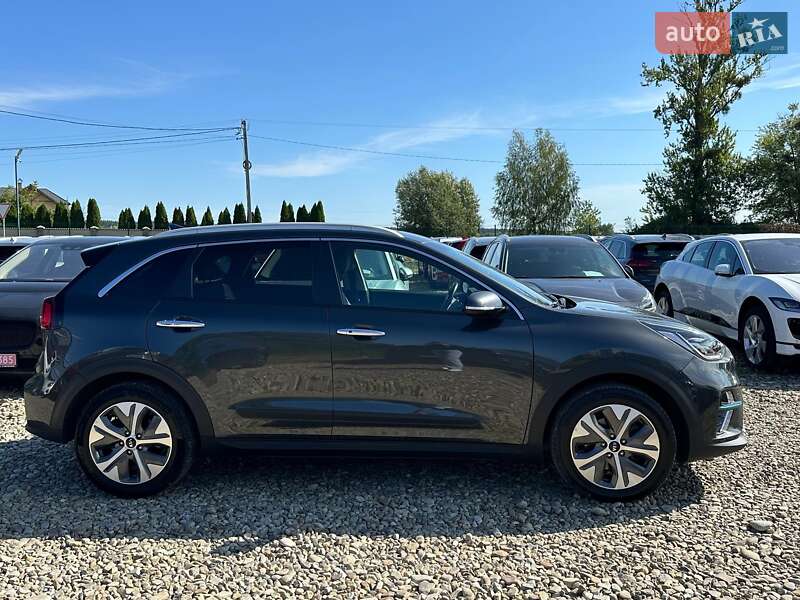 Позашляховик / Кросовер Kia Niro 2020 в Львові фото 24 Позашляховик / Кросовер Kia Niro 2020 в Львові