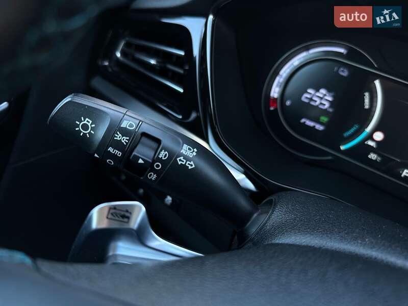 Позашляховик / Кросовер Kia Niro 2020 в Львові фото 41 Позашляховик / Кросовер Kia Niro 2020 в Львові