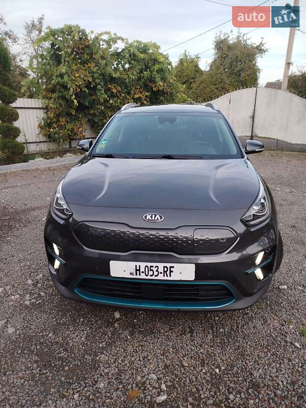 Внедорожник / Кроссовер Kia Niro 2019 в Львове фото 11 Внедорожник / Кроссовер Kia Niro 2019 в Львове