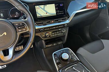 Внедорожник / Кроссовер Kia Niro 2022 в 