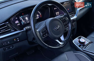 Внедорожник / Кроссовер Kia Niro 2021 в 