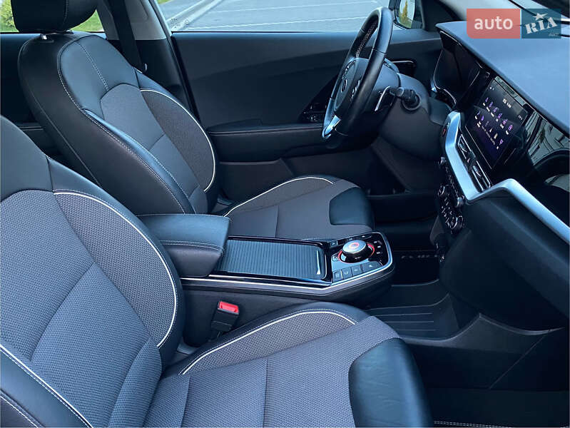 Внедорожник / Кроссовер Kia Niro 2021 в Львове