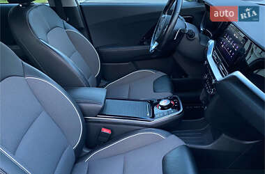 Внедорожник / Кроссовер Kia Niro 2021 в 