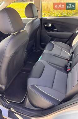 Внедорожник / Кроссовер Kia Niro 2020 в 