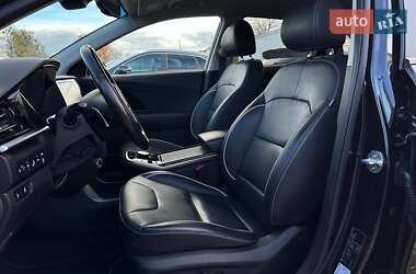 Позашляховик / Кросовер Kia Niro 2020 в  фото 35 Позашляховик / Кросовер Kia Niro 2020 в