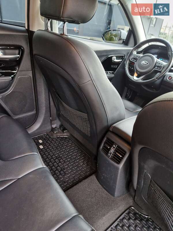 Позашляховик / Кросовер Kia Niro 2020 в Хмельницькому