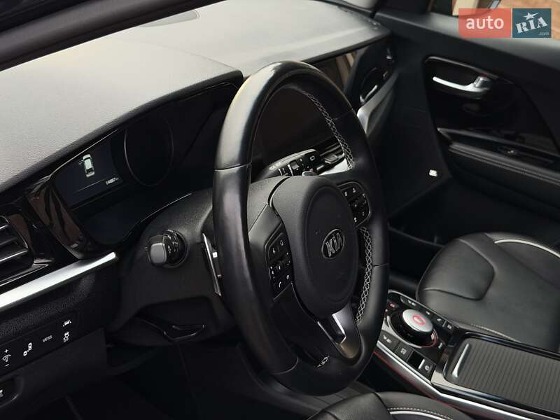 Позашляховик / Кросовер Kia Niro 2020 в Чернівцях фото 38 Позашляховик / Кросовер Kia Niro 2020 в Чернівцях