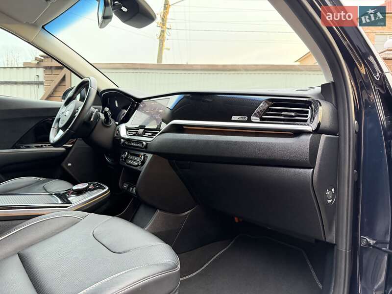 Позашляховик / Кросовер Kia Niro 2020 в Чернівцях фото 71 Позашляховик / Кросовер Kia Niro 2020 в Чернівцях