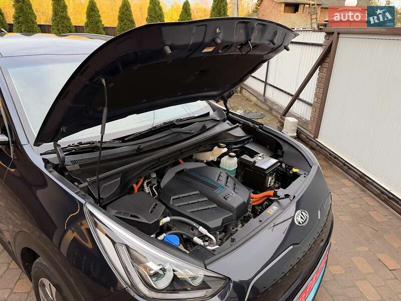 Позашляховик / Кросовер Kia Niro 2020 в Чернівцях фото 84 Позашляховик / Кросовер Kia Niro 2020 в Чернівцях