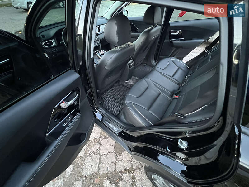 Внедорожник / Кроссовер Kia Niro 2019 в Черновцах фото 4 Внедорожник / Кроссовер Kia Niro 2019 в Черновцах