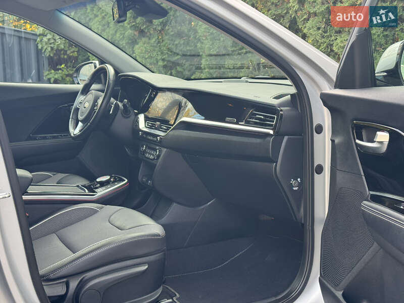Позашляховик / Кросовер Kia Niro 2021 в Тернополі фото 38 Позашляховик / Кросовер Kia Niro 2021 в Тернополі