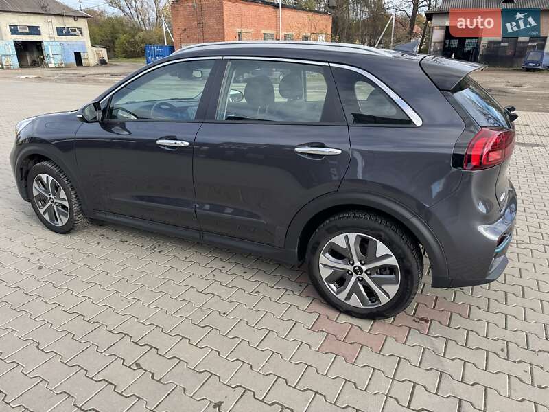 Внедорожник / Кроссовер Kia Niro 2020 в Коломые фото 16 Внедорожник / Кроссовер Kia Niro 2020 в Коломые