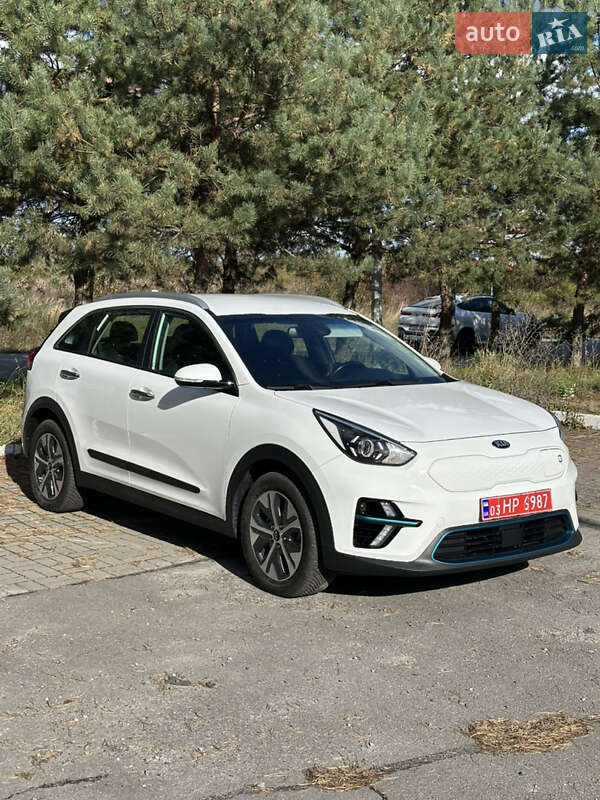 Позашляховик / Кросовер Kia Niro 2020 в Львові фото 6 Позашляховик / Кросовер Kia Niro 2020 в Львові