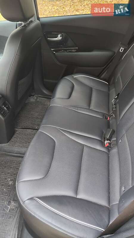 Внедорожник / Кроссовер Kia Niro 2019 в Чернигове фото 5 Внедорожник / Кроссовер Kia Niro 2019 в Чернигове