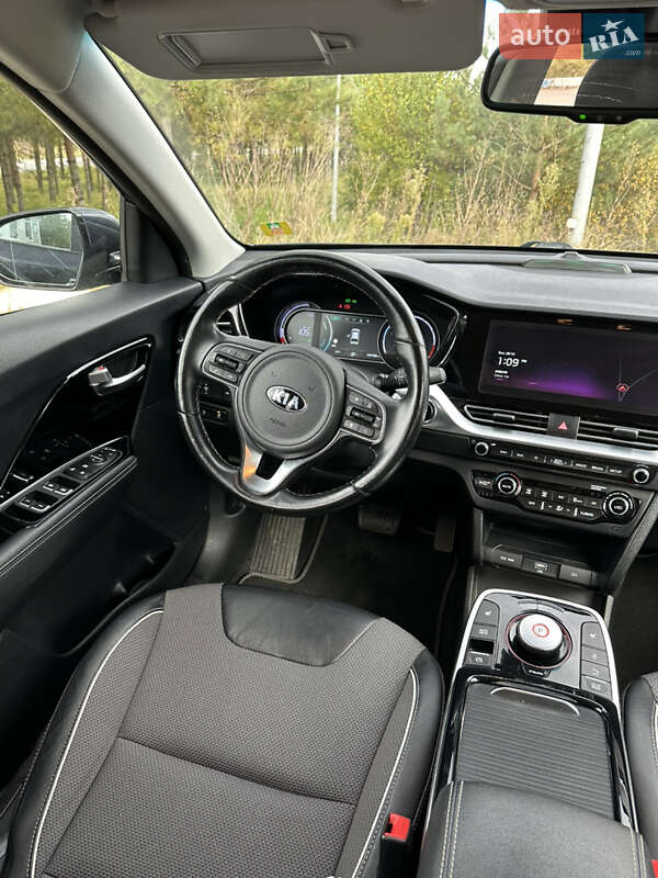 Позашляховик / Кросовер Kia Niro 2020 в Золочеві