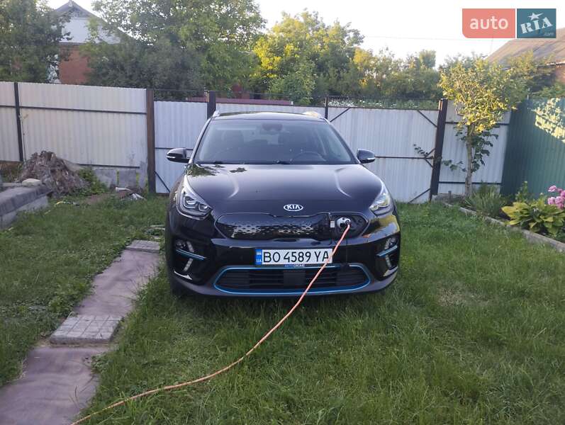 Внедорожник / Кроссовер Kia Niro 2019 в Хмельницком