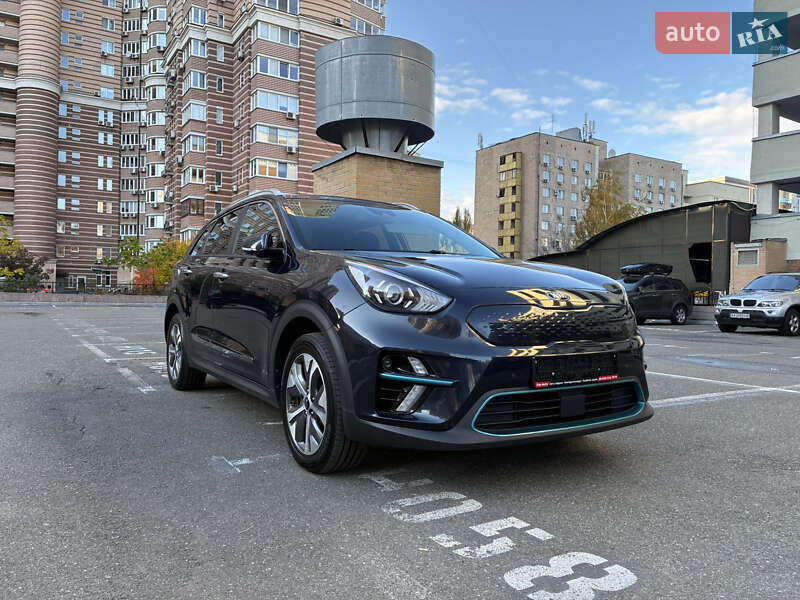 Внедорожник / Кроссовер Kia Niro 2020 в Киеве