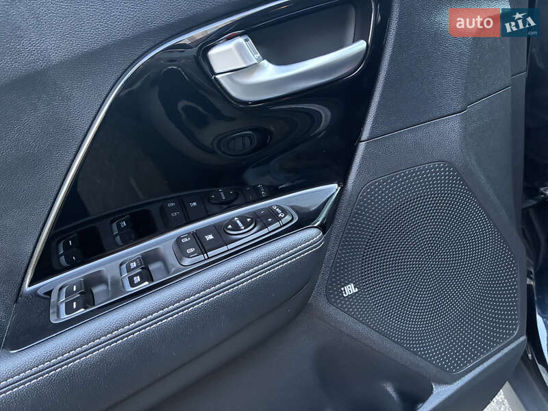 Внедорожник / Кроссовер Kia Niro 2020 в Киеве