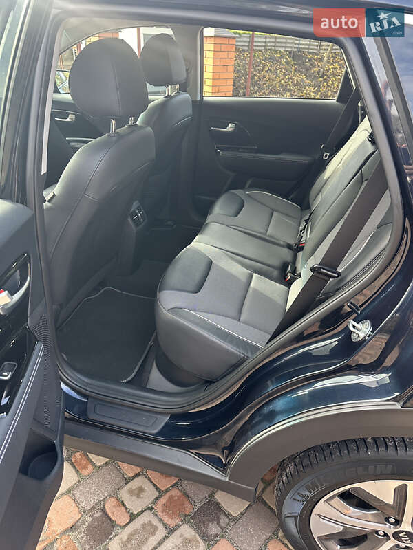 Позашляховик / Кросовер Kia Niro 2020 в Києві