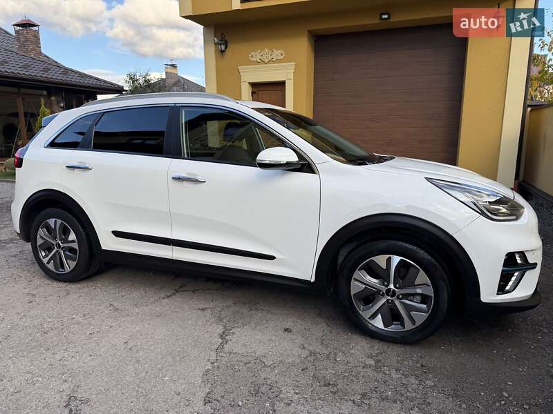Внедорожник / Кроссовер Kia Niro 2022 в Львове