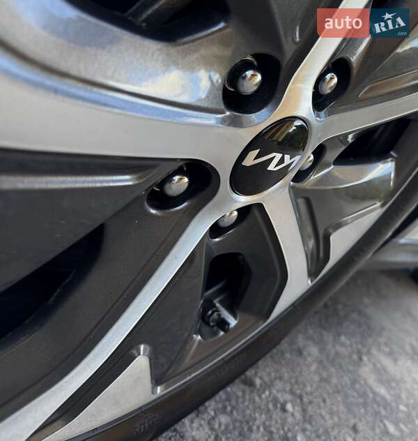 Внедорожник / Кроссовер Kia Niro 2022 в Львове