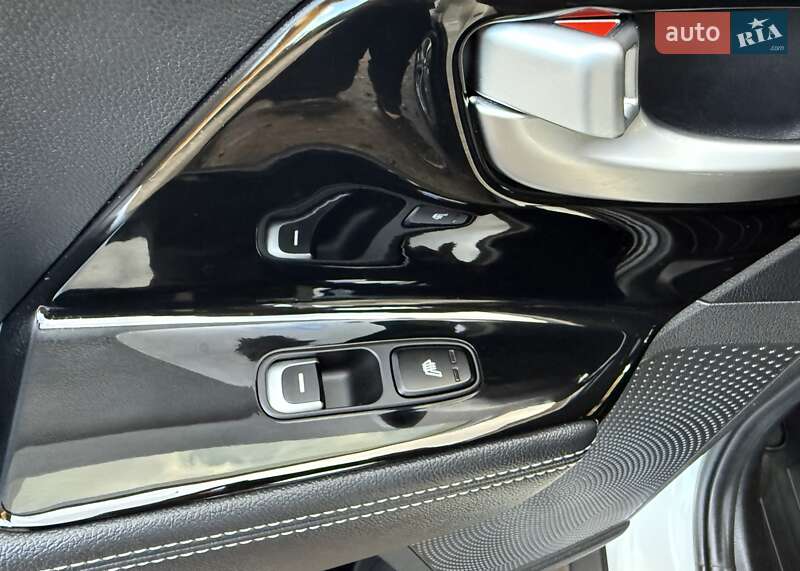 Внедорожник / Кроссовер Kia Niro 2022 в Львове