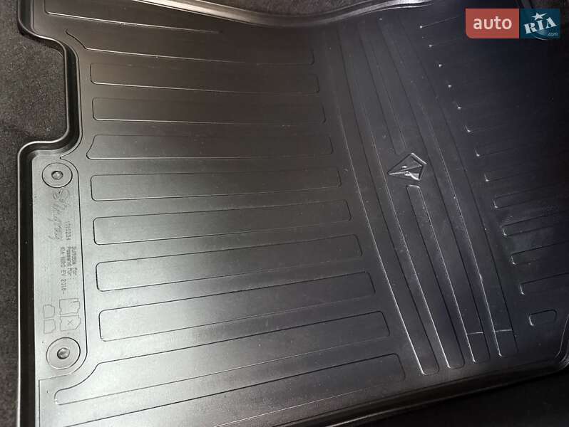 Внедорожник / Кроссовер Kia Niro 2022 в Львове